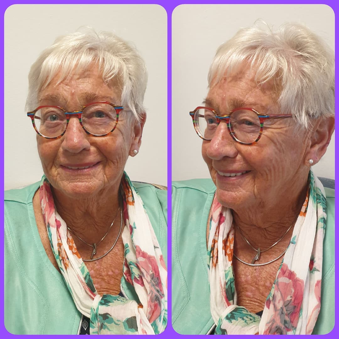 Oogmeting met apparatuur, opticien met klant