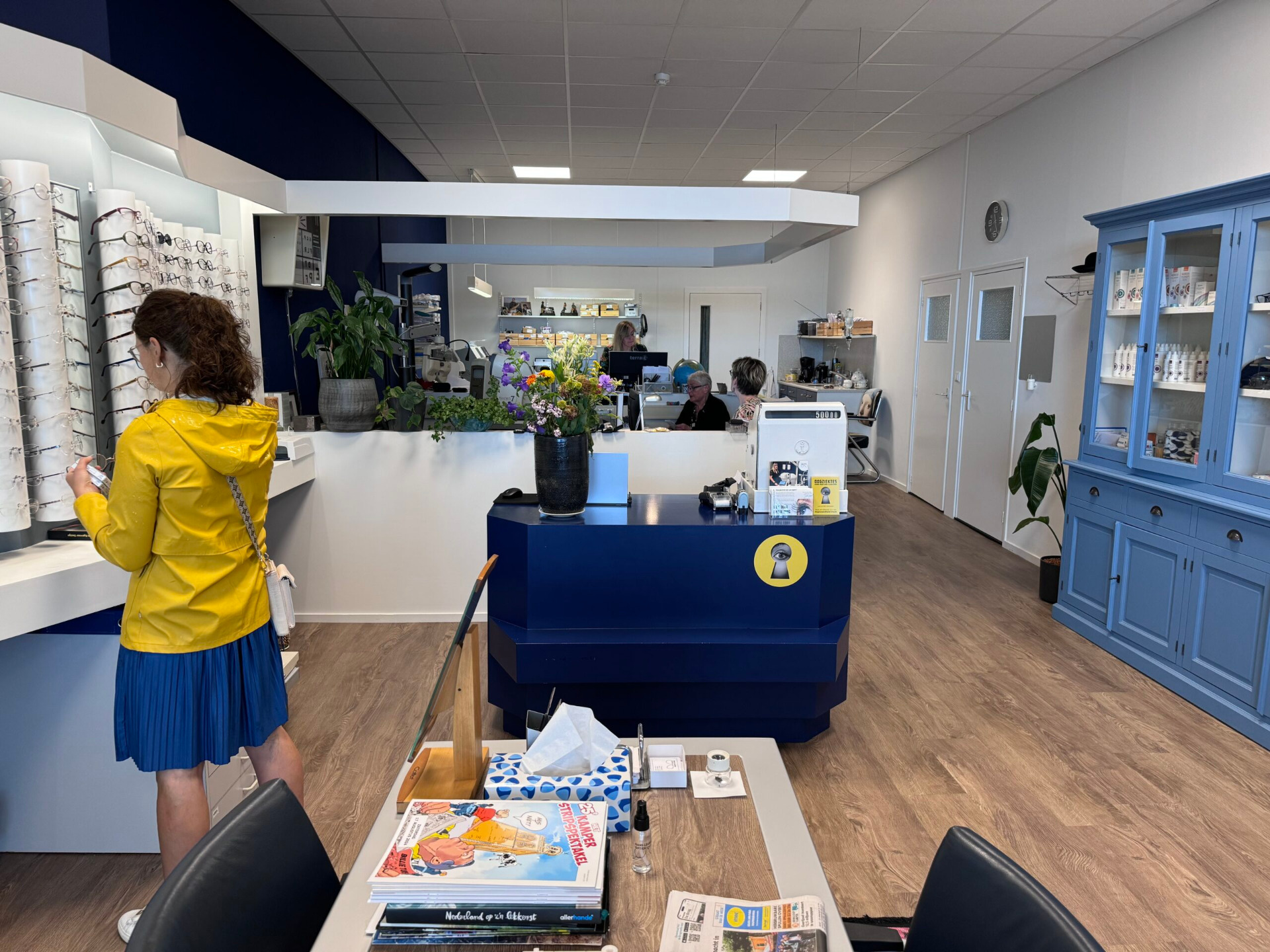 Het interieur van Hans Leurink Optiek in Kampen